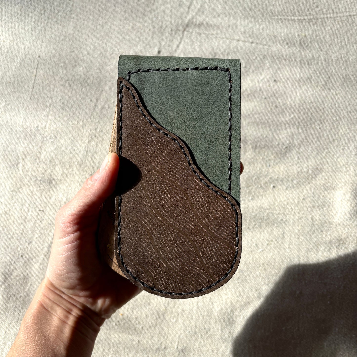 Limited Run: Waves At Home Cribbage Board