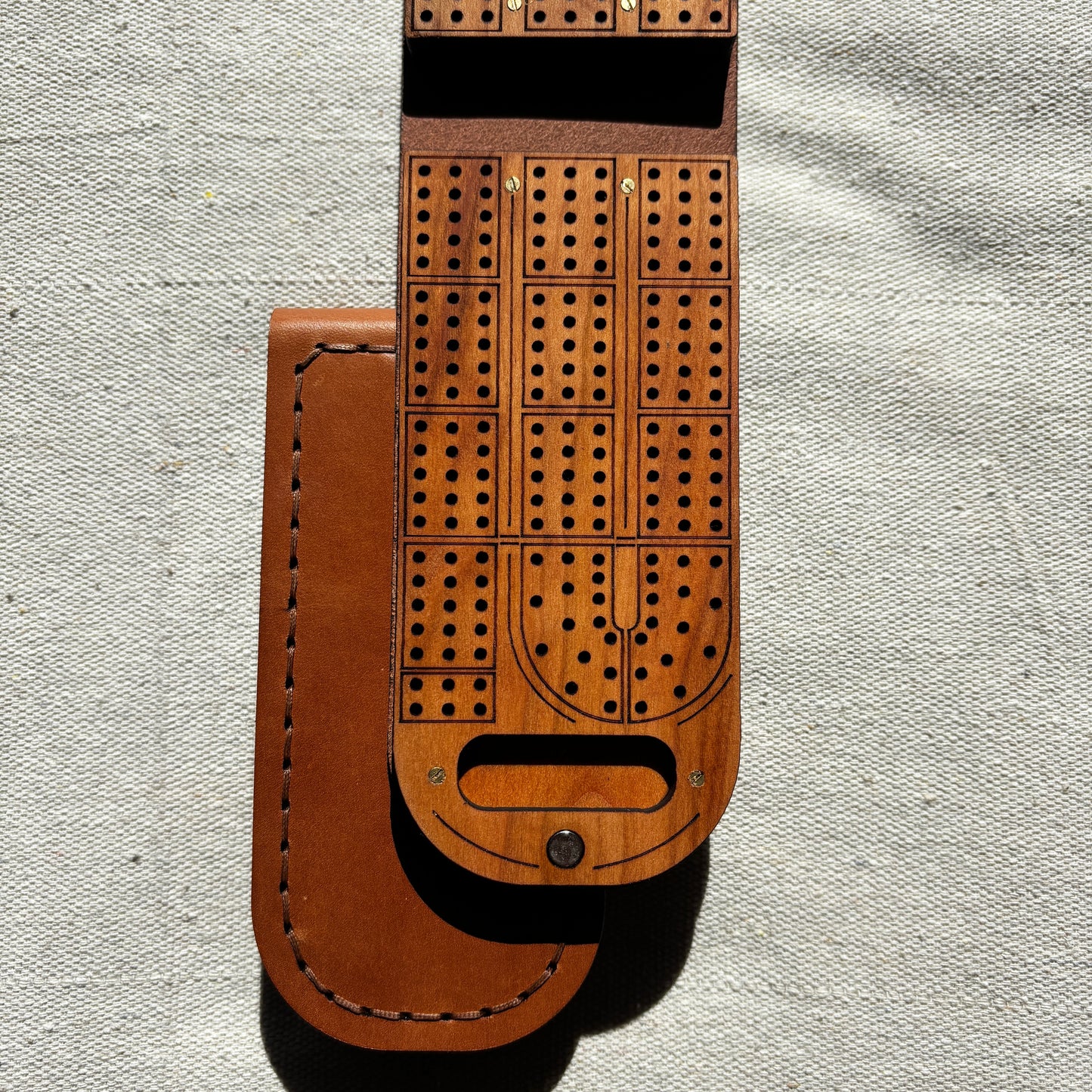 Travel Cribbage Board - Mahogany Wood