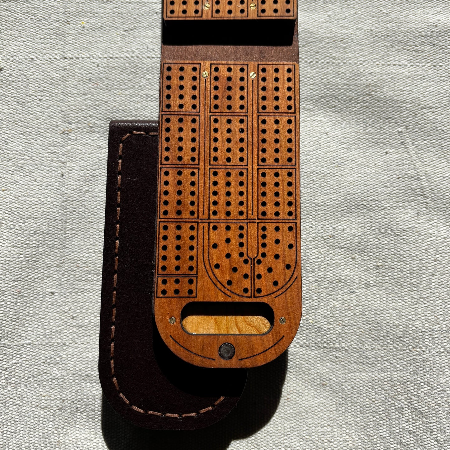 Travel Cribbage Board - Mahogany Wood