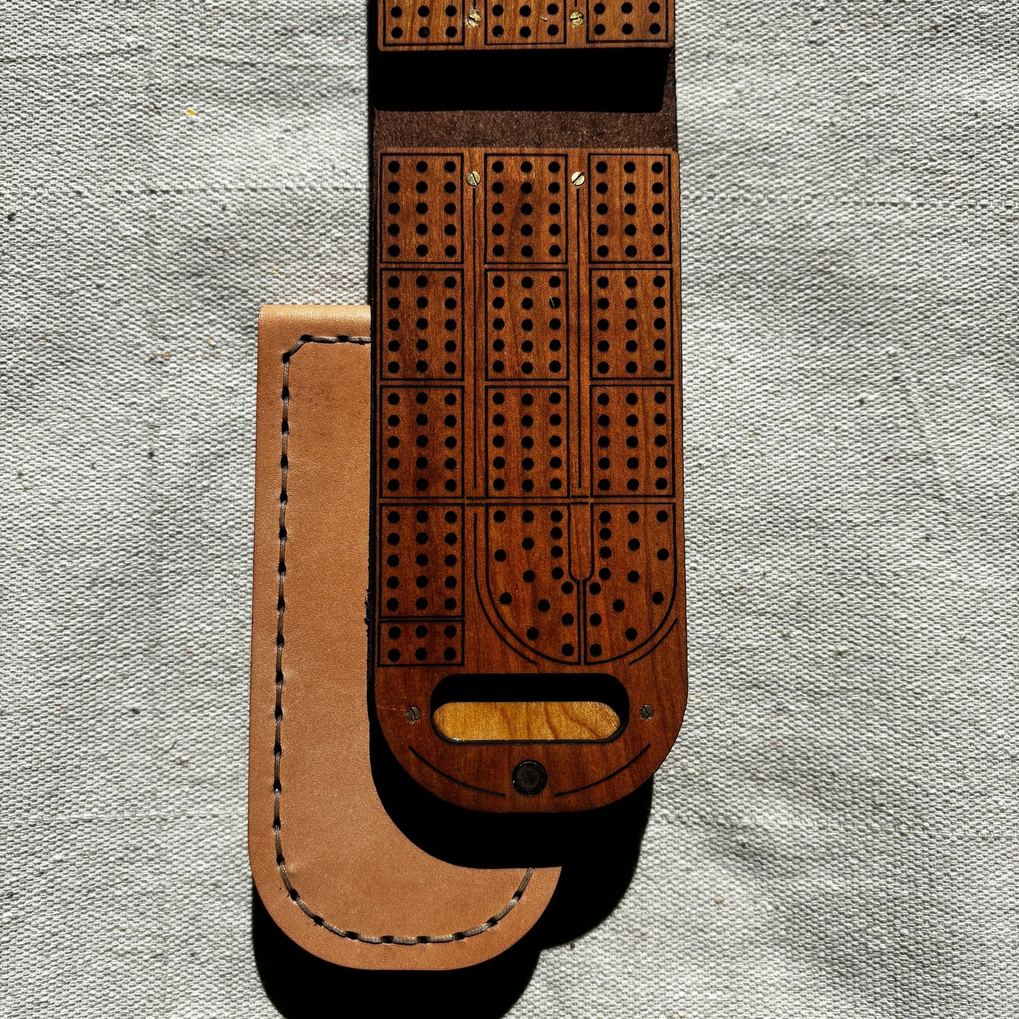 Travel Cribbage Board - Mahogany Wood