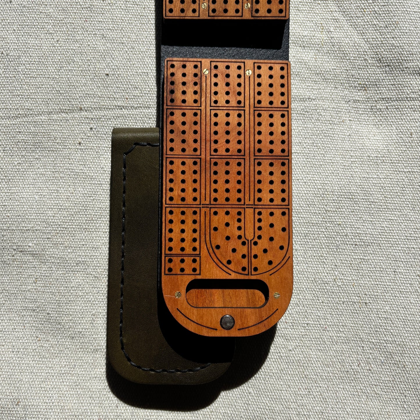 Travel Cribbage Board - Mahogany Wood